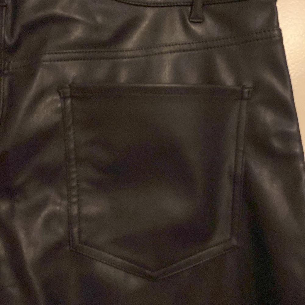 Pants - Picture 9 of 10